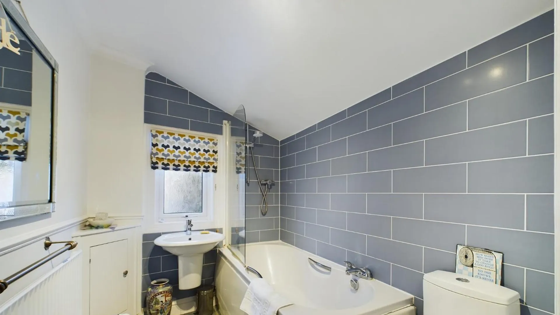 Bliss Nest Two Bed Central Wi-Fi Garden GLOUCESTERSHIRE Holiday home