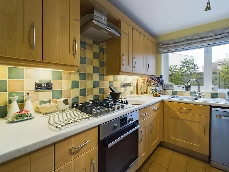 Bliss Nest Two Bed Central Wi-Fi Garden GLOUCESTERSHIRE 0*,  United Kingdom