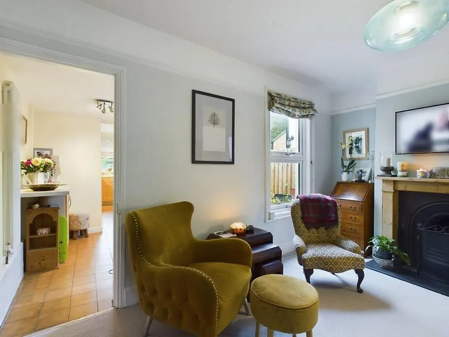 Holiday home Bliss Nest Two Bed Central Wi-Fi Garden GLOUCESTERSHIRE United Kingdom