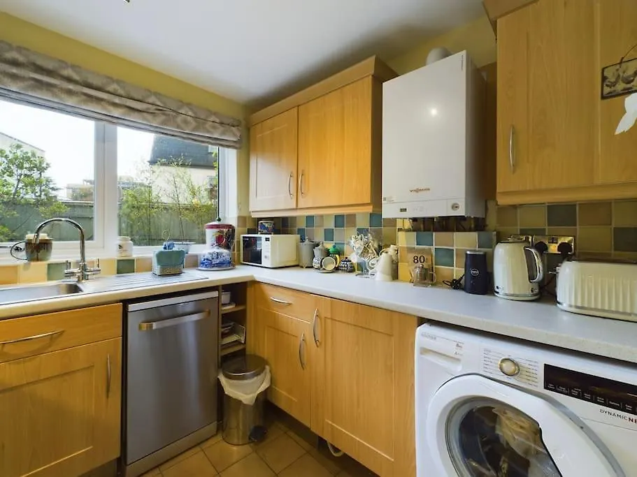 Holiday home Bliss Nest Two Bed Central Wi-Fi Garden GLOUCESTERSHIRE